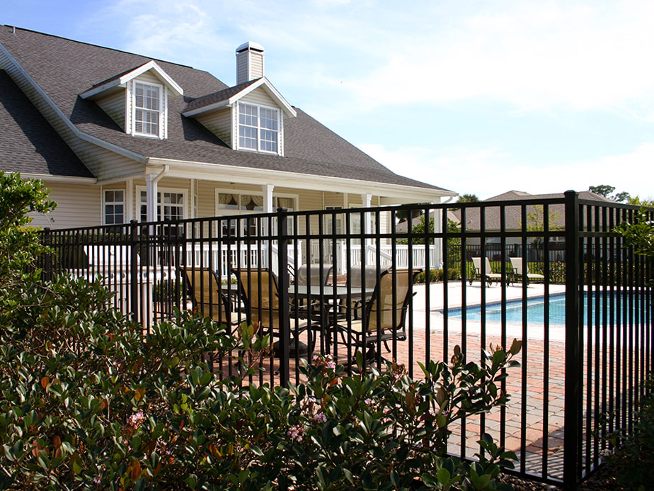 Aluminum Fence Contractor in Fayetteville North Carolina