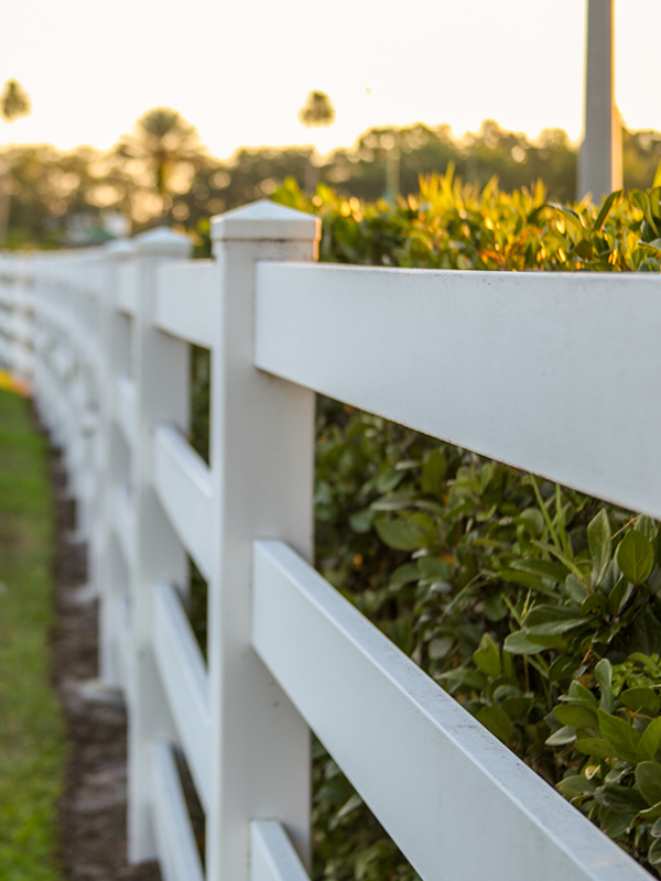 Vinyl fencing benefits in Fayetteville North Carolina